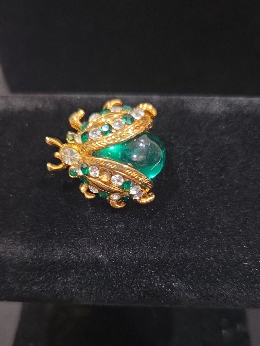 VINTAGE LADYBUG BROOCH